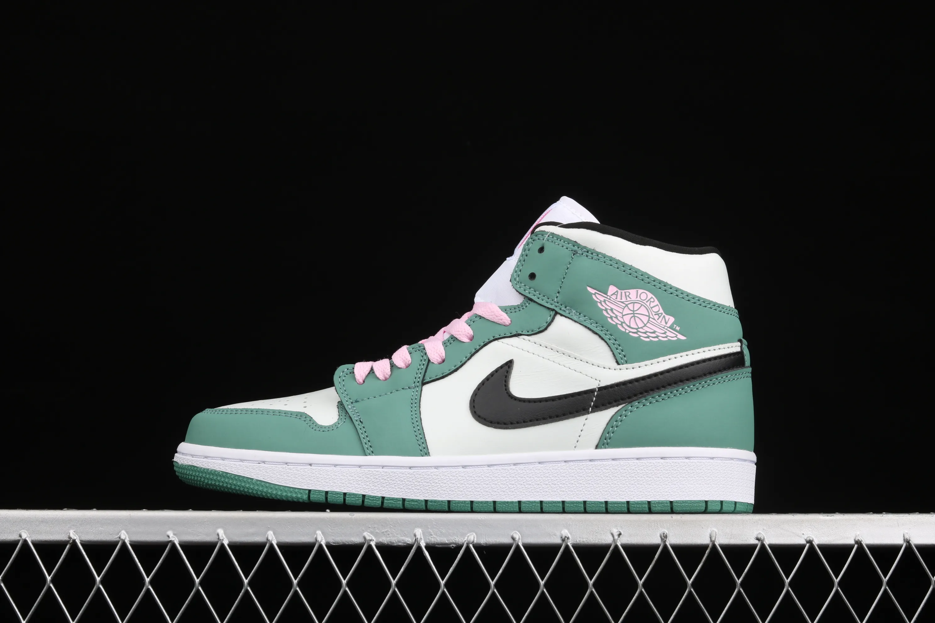 All categories Air Jordan Jordan series basketball shoes Air Jordan 1 Mid Air Jordan 1 Mid AJ1 Joe 1 grass green China basketball shoes CZ0774-300